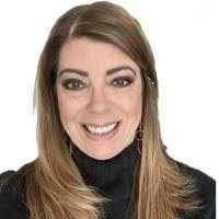 Shari Wilson's Instagram, Twitter & Facebook