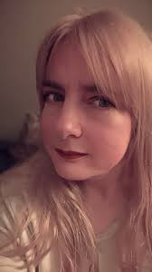 Mr Jeffrey loves his raw chicken!