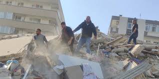 İstanbul depremleri kaç kişinin ölümüne neden olmuştur? Izmir De 6 6 Buyuklugunde Deprem Istanbul Ve Bursa Dan Da Hissedildi Yeni Vatan Gazetesi