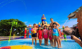 10 Kolam Renang Di Surabaya Dan Harga Tiket Masuk 2020 Yang Bagus Murah Buka Sampai Malam Waterboom Terbagus Terbaru Jejakpiknik Com
