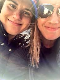 Caraline Slattery (@CaralineSlatts)