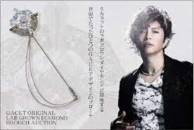 He is very popular in . Gackt Stoppt Versteigerung Bei Yahoo Nach Einem Gebot Von Uber 83 Millionen Euro