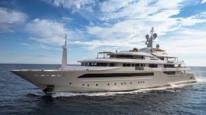التعليق على الصورة، رئيس الحكومة اللبنانية نجيب ميقاتي. See Incredible Photos Inside The Mikati Family Mega Yacht