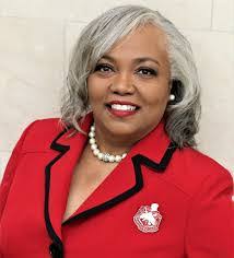 Cynthia Gooch's Instagram, Twitter & Facebook