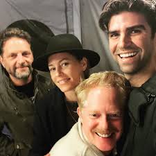 It's a mini “Modern Family” reunion! Elizabeth Banks and Jesse Tyler  Ferguson met up in Ireland with their husbands Max Handelman and Justin  Mikita 📸 @jessetyler #jessetylerferguson #elizabethbanks #modernfamily