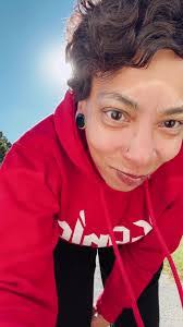 Kali Edwards's Instagram, Twitter & Facebook