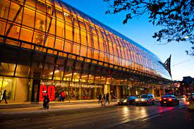 Транскрипция и произношение слова ago в британском и американском вариантах. Art Gallery Of Ontario Wikipedia