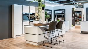 Ausstellungskuchen Bei Mobel Berning In Lingen Und Rheine In 2020 Ausstellungskuchen Landhauskuche Haus Kuchen