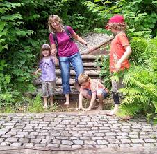 Zu Einem Ausflug Mit Kindern Ladt Gutach Ein Park Mit Allen Sinnen Gutach Barfusspark Wellnesshotel Schwarzwald Wellnesshotel Ausfluge Mit Kindern