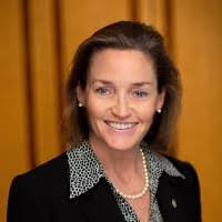 Kate Simpson's Instagram, Twitter & Facebook