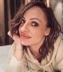 Profitanzen ist ihre große leidenschaft. Neue Let S Dance Staffel Marta Arndt Ist Jetzt Brunett Promiflash De