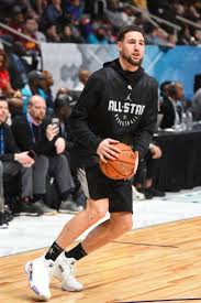 Klay Thompson Of Team Lebron Shoots The Ball During The 2019 Nba Klay Thompson Thompson Basketball Players Nba