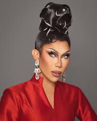 Limited Edition Marina Holiday Doll 🎄😍✨ Merry Christmas from the gift  that keeps