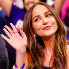 NFL Legend Who Went to Prison Four Times and Survived Multiple Gunshot  Wounds Tragically Dies Full story via 🔗 in comments. 👇