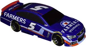 Junior has never won a cup series title, and neither has teammate kasey kahne—another talent who seems poised to deliver on his considerable promise. Kasey Kahne 5 Farmers Insurance 2014 Nascar Plastic Toy Car 1 18 Scale Amazon Ca Toys Games