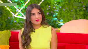 35 25.5 28 11.5 100. Anna Maria Bellh Atyxhma Gia Thn Youtuber Liges Wres Prin Ton Hmiteliko Toy Survivor Iciao