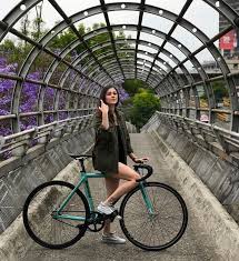 Pin By Mr Derek On Cycles Bicycle Girl Fixedgear Bikes Girls