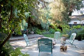 Its interesting area and very hard to get right. Before After From Desert To Redwood Forest The Essence Of California In One La Garden Gardenista