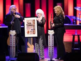 Holiday cookies are more than mere sweets — they are gifts, mementos of childhood, and most certainly made with pride. Trisha Yearwood To Host Exclusive New Show On Siriusxm S The Garth Channel Nashville Music Guide