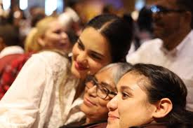 Esta tarde recorrimos Riberas del Sacramento, colonia que atiendo de manera  prioritaria por el grave abandono de las autoridades locales. Quienes  madrugan para sacar adelante a sus familias son prioridad, y este