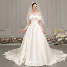 Check spelling or type a new query. Schlicht Champagner Satin Brautkleider Hochzeitskleider 2019 Prinzessin Off Shoulder Kurze Armel Ruckenfreies Kathedrale Schleppe Ruschen