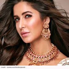 Add a Dash of Glamour to Your Look Katrina Kaif's Signature Jewellery –  GIVA Jewellery