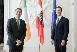 Aktuelle themen, infos zur person und die möglichkeit, gernot blümel zu unterstützen. Eurogroup President Donohoe Met Blumel Vindobona Org Vienna International News
