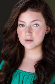 Hadley Brown's Instagram, Twitter & Facebook