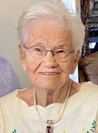 Eloise Morris's Instagram, Twitter & Facebook