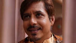 Amit Mistry's Instagram, Twitter & Facebook