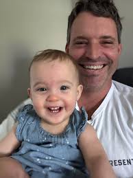 Dustin Burnham (@dustinthedad)