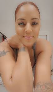 Haley Sauter's Instagram, Twitter & Facebook