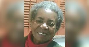 Carolyn Randle's Instagram, Twitter & Facebook