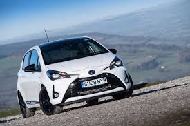 Nuova yaris hybrid compie un'accelerazione anche in termini di sicurezza attiva e soluzioni tecnologiche. Toyota Yaris Gr Sport Suspension And Interior Upgrades For Hybrid Hatch Evo