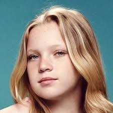 Lana Randall's Instagram, Twitter & Facebook