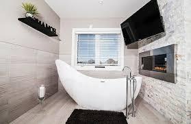 Badewannen Bad Heiss Weiss Entspannen Badezimmer Badewanne Gunstige Waschtische