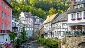 10 European Villages That Fly Under The Radar In 2020 European Village Village Roman Monument
