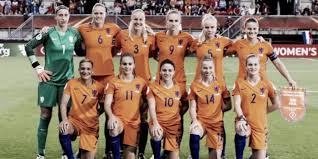 A seleçao da holanda do mark van basten não possui jogadores holandeses talentosos! Selecao Feminina Da Holanda E Convocada Para Amistosos Diante De Espanha Vavel Brasil