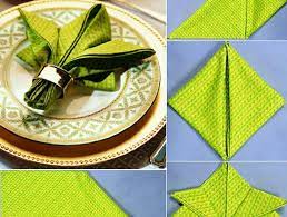 Glissez les ronds de papier à chaque extrémité de la serviette en veillant à cacher les bords du carré. 1001 Tutoriels Et Modeles De Pliage De Serviette En Papier Ou En Tissu Pliage Serviette Papier Pliage Serviette Pliage Serviette Tissu