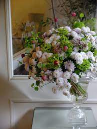 Feverfew And Clematis Flower Arrangements Floral Arrangements Flower Vases