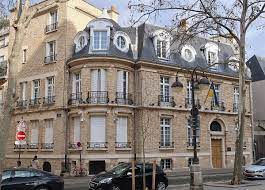 Et ni en ukraine, ni à l'étranger. File Ambassade D Ukraine En France 21 Avenue De Saxe Paris 7e Jpg Wikimedia Commons