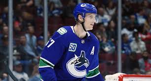 Buffalo sabres rookie defenseman tyler myers wins the calder memorial trophy at the 2010 nhl awards in las vegas. Alex Edler And Tyler Myers Are One Of The Best Defence Pairings In The Nhl Vancouver Is Awesome