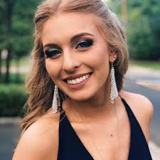 Amanda Sorrentino's Instagram, Twitter & Facebook