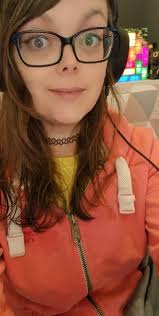 I scream at horror games, laugh through my suffering, and somehow keep it  cute the whole time. If you like gameplay that's fun, unfiltered, and  entertaining, then come hang! 🤍 If you're