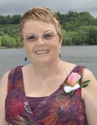 Paulette Wade's Instagram, Twitter & Facebook