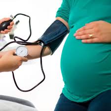 Conform floaredetei.ro, tensiunea se poate modifica constant, odată cu schimbările de postură, în timpul exercițiilor fizice, în timpul somnului, în situații stresante. Tensiunea Normala In Sarcina Naste Natural