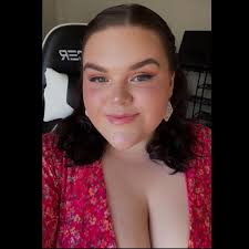 Elizabeth Rosenberg (@liz.ard_) · Instagram 照片和视频