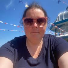 wednesbury heads can you tell me what phone network you use, where in  wednesbury you are, and if the signal is any good please? cant wait