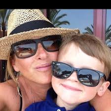 Christine Etheridge (@christinee66)