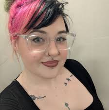 I have 3 bed house in Oldham I'm looking for 2 bed house or cottage flat or  ground floor with own entrance in Tameside